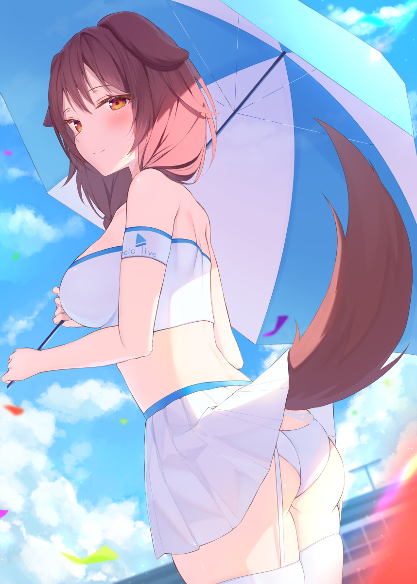 This is a pixiv picture whose title is レースクイーン　ころねちゃん.