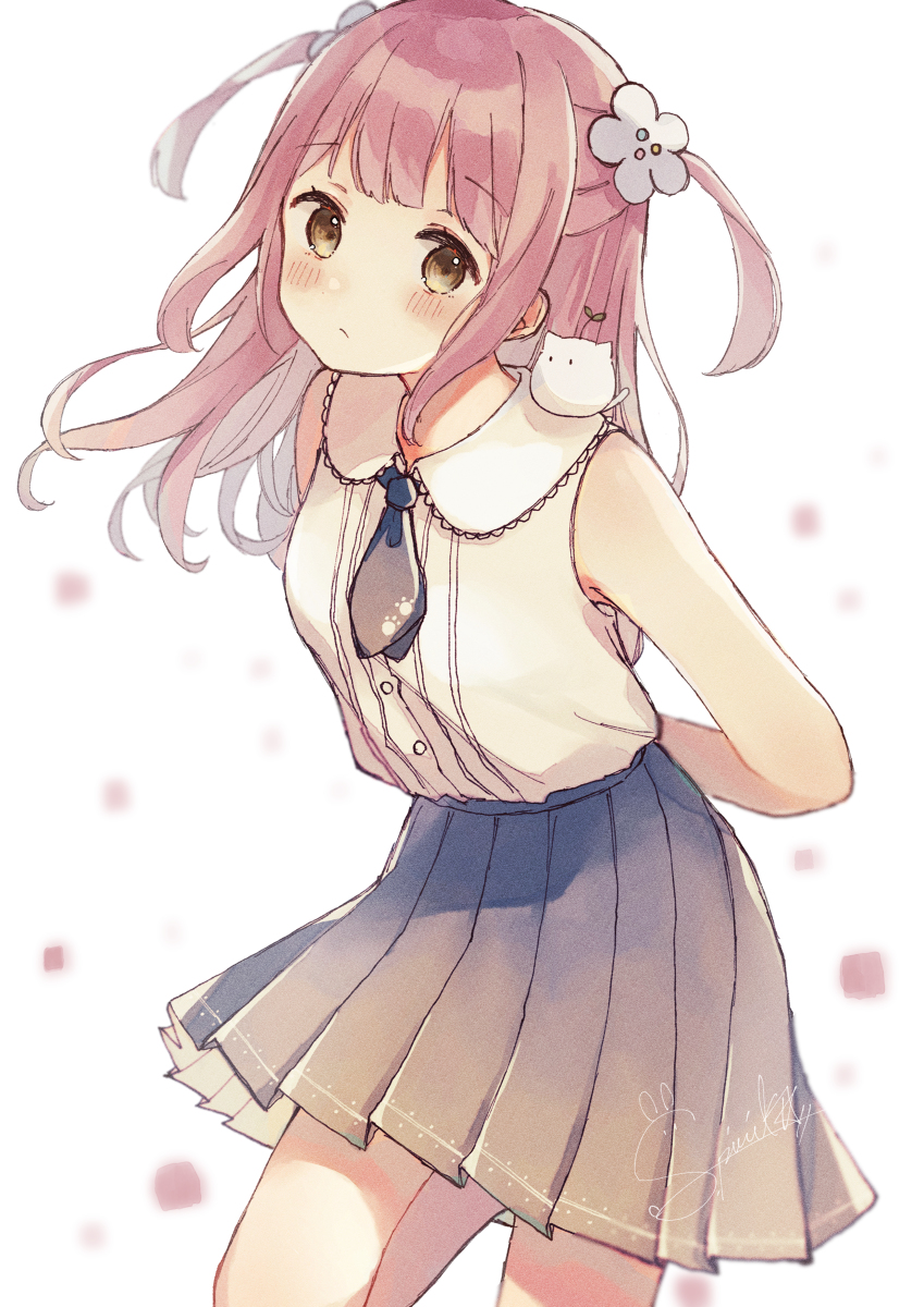 This is a pixiv picture whose title is 振り返る.