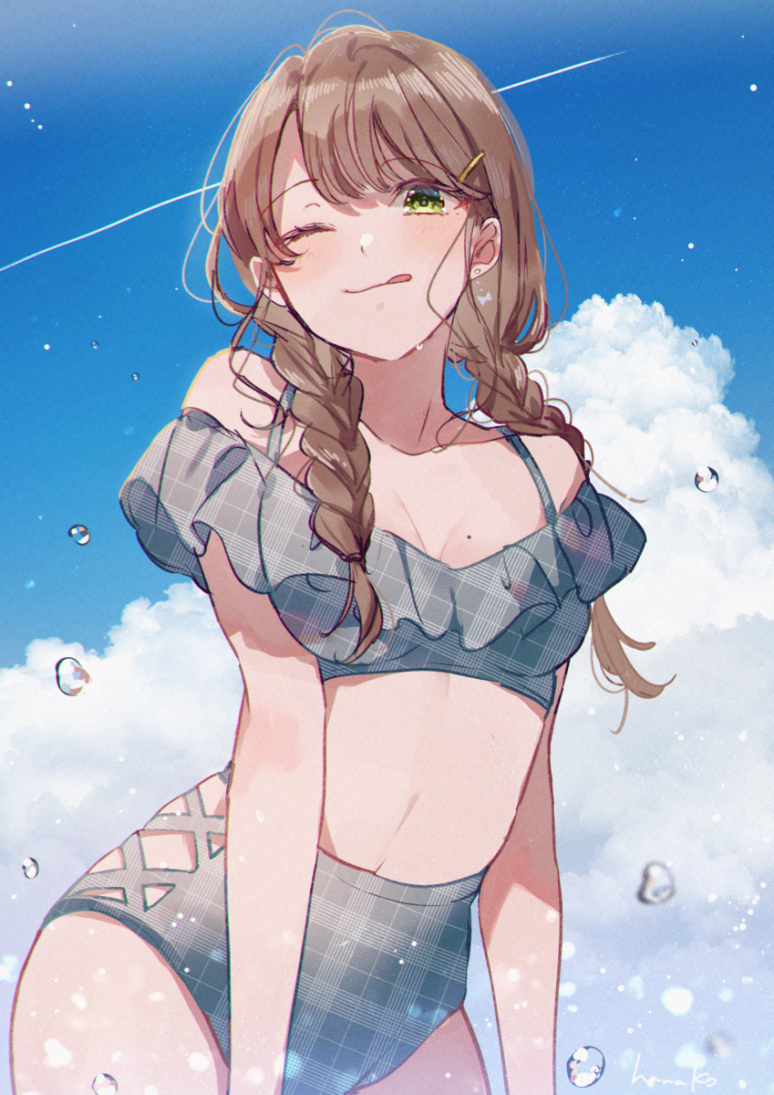 This is a pixiv picture whose title is 水着ガール.