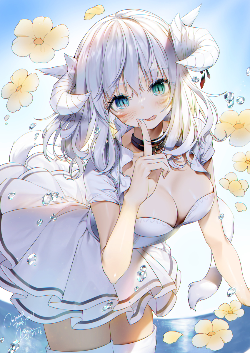 This is a pixiv picture whose title is 白みこ.