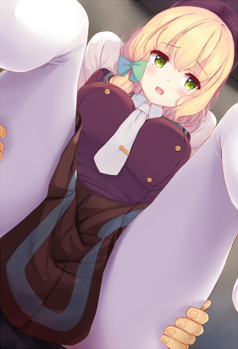 This is a pixiv picture whose title is 制服to白.