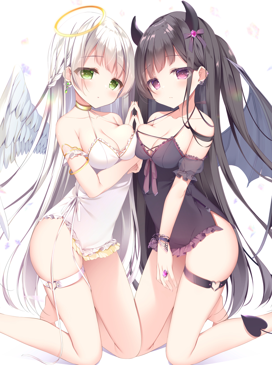 This is a pixiv picture whose title is White　×　Black.