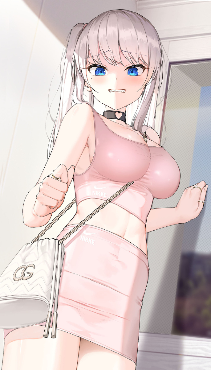 This is a pixiv picture whose title is 変な客.