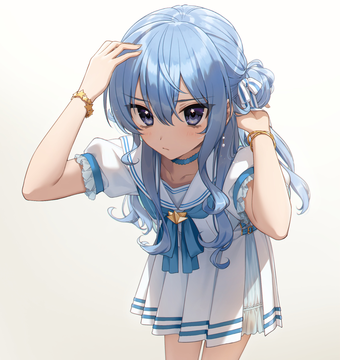 This is a pixiv picture whose title is 髪型チェック中.