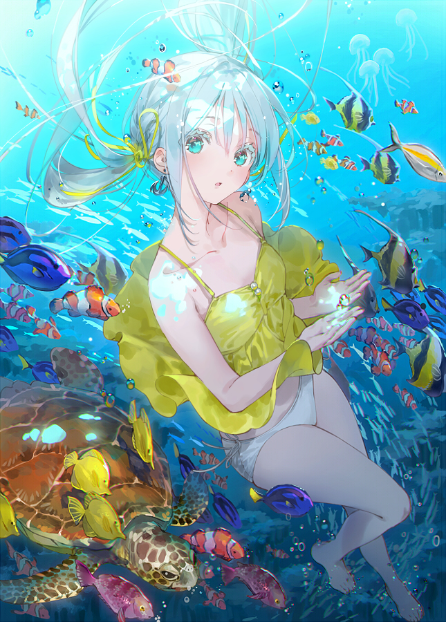 This is a pixiv picture whose title is 海のこもれび.