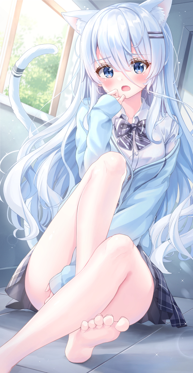 This is a pixiv picture whose title is 🐈‍⬛❤️.