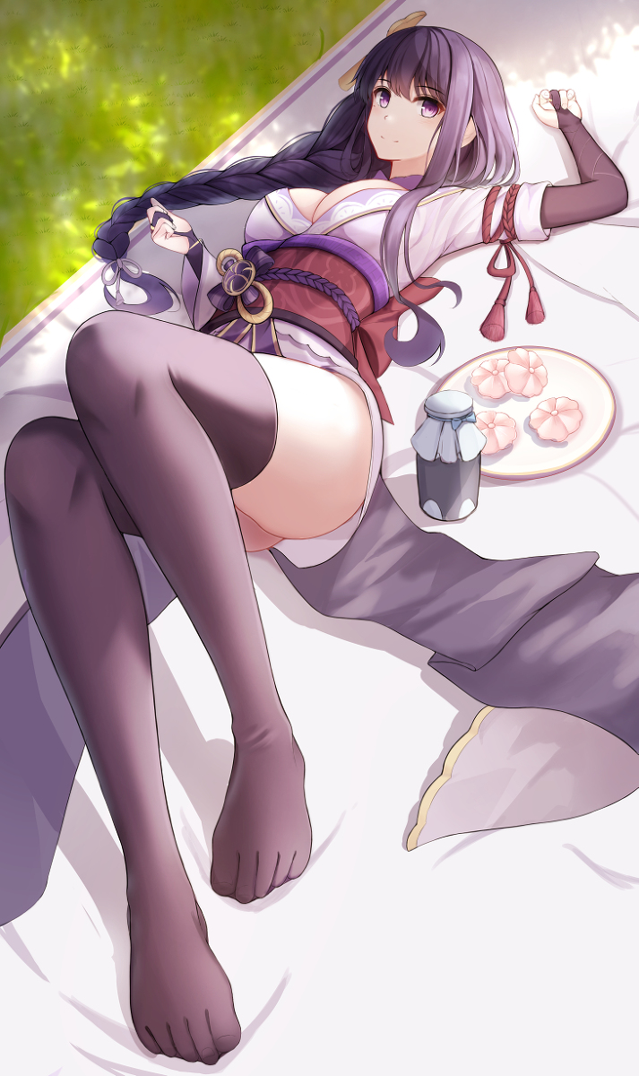 This is a pixiv picture whose title is 雷電将軍.