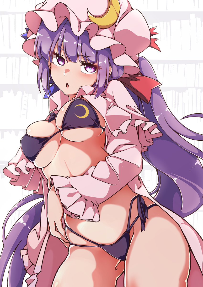 This is a pixiv picture whose title is 中身だけ水着のパッチェさん.