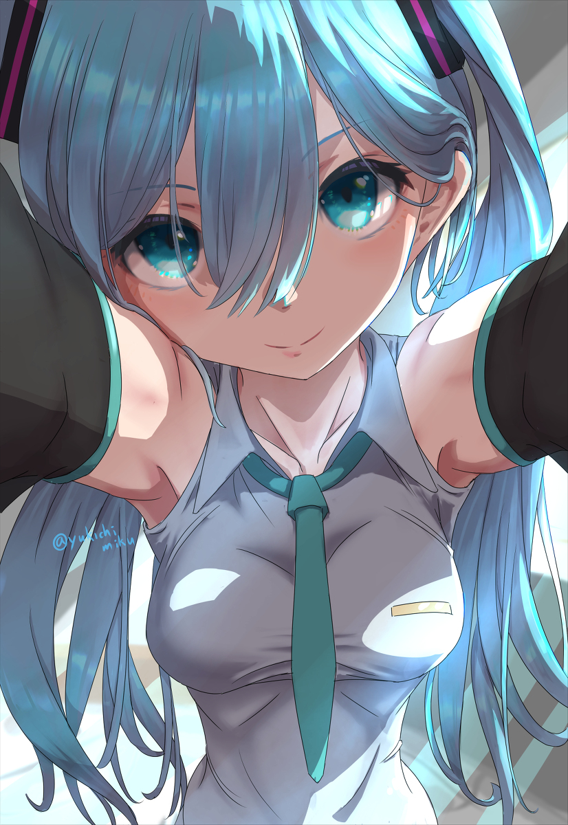 This is a pixiv picture whose title is ぎゅっとしてくる初音ミクさん.