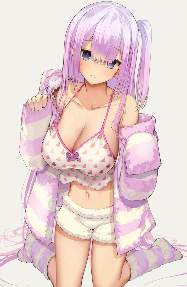 This is a pixiv picture whose title is 新衣装　担当しました。今配信はじまってます.