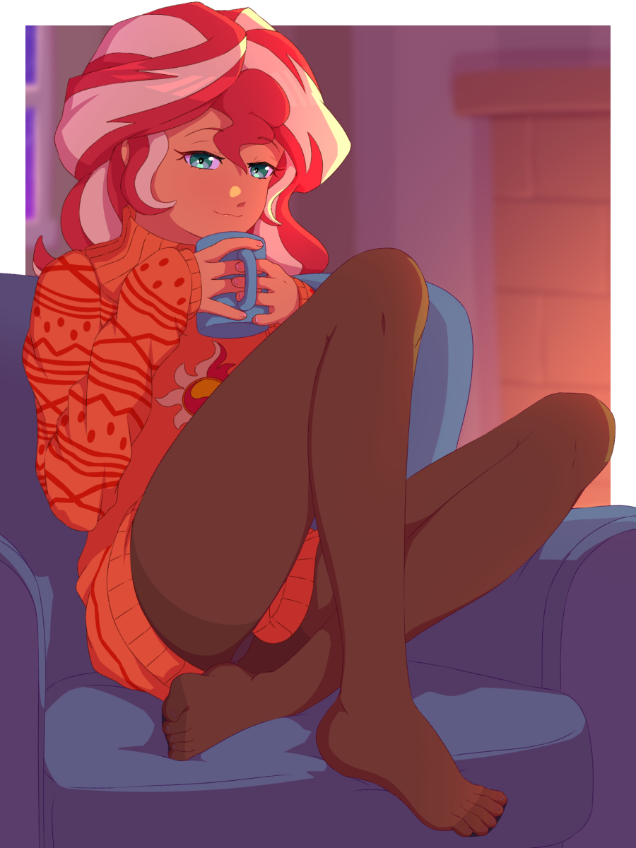 This is a pixiv picture whose title is Sunset Shimmer sweater.