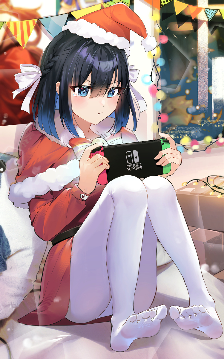 This is a pixiv picture whose title is クリスマス準備万端なのに一人ぼっちのJKちゃん.