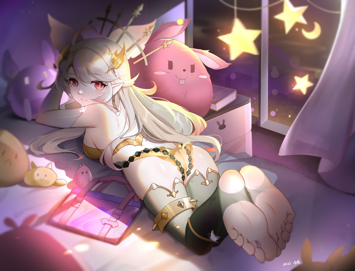 This is a pixiv picture whose title is ベッドの中で女の子.