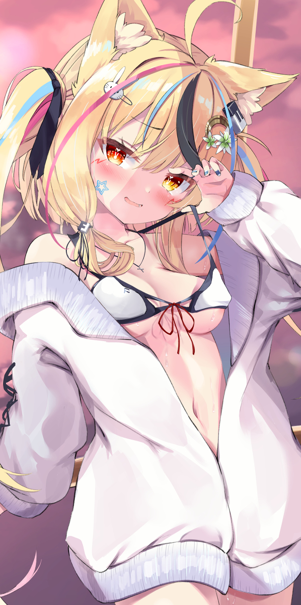 This is a pixiv picture whose title is 気になる？.