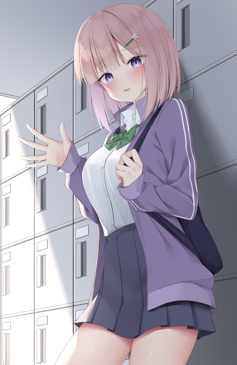 This is a pixiv picture whose title is いつも声をかけてくる先輩ちゃん.