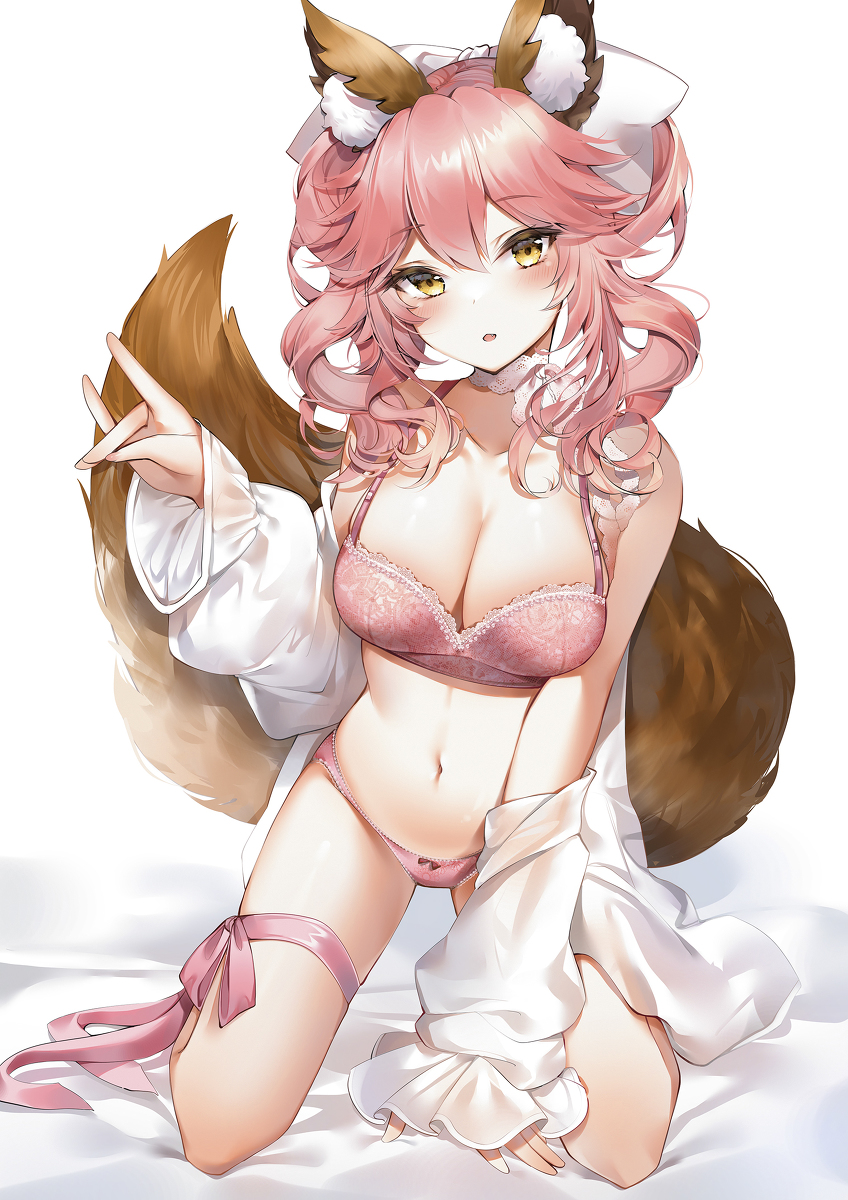 This is a pixiv picture whose title is 玉藻の前.