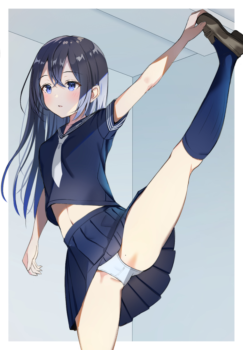 This is a pixiv picture whose title is ストレッチしてる女の子を描きたかっただけ.