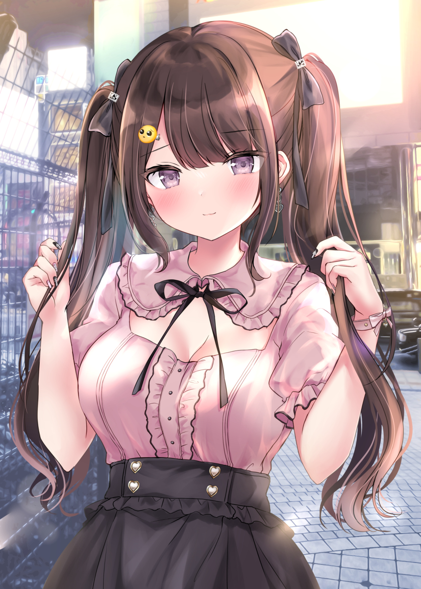 This is a pixiv picture whose title is 「ツインテールが好きなの…？」.