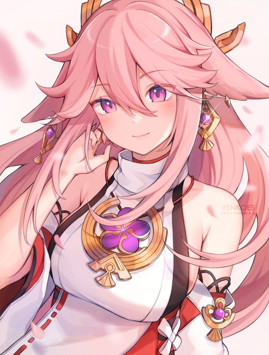 This is a pixiv picture whose title is 八重神子.