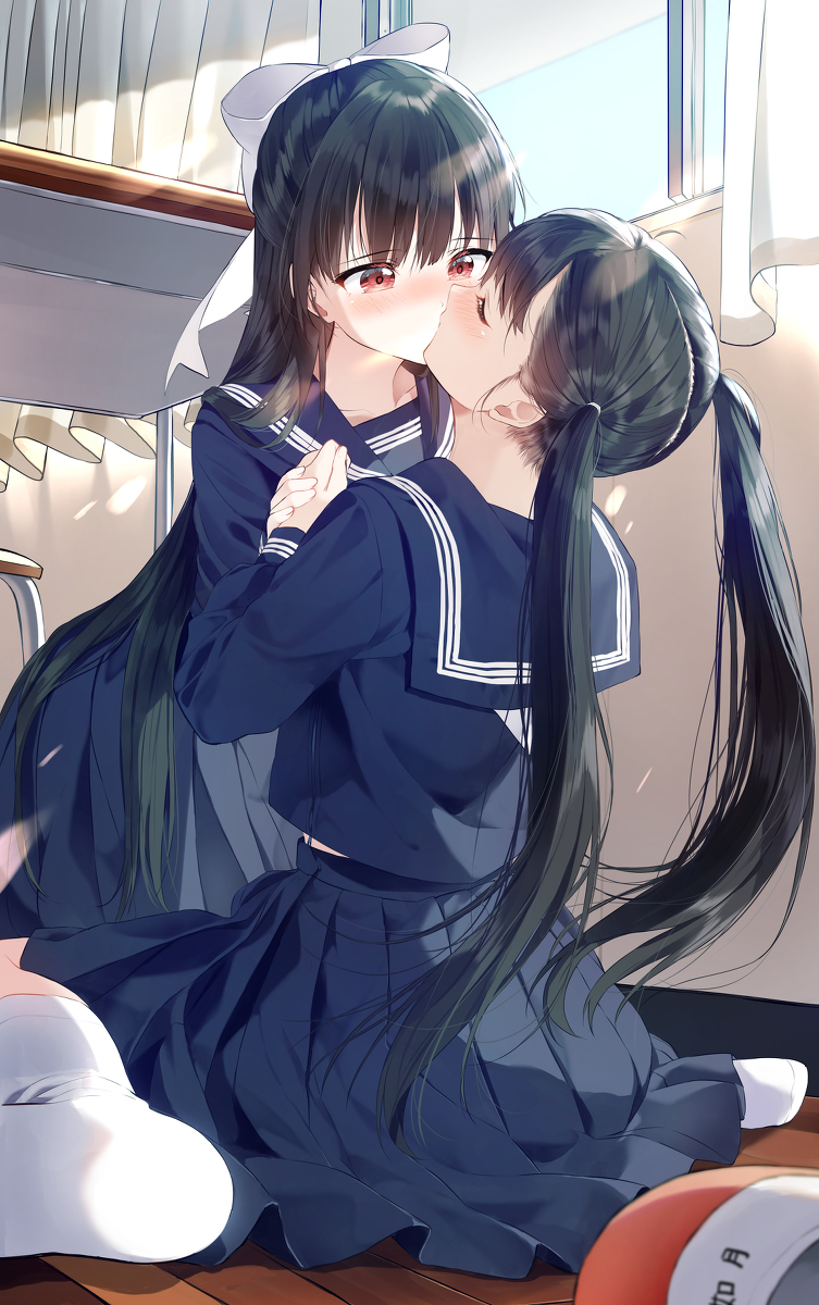 This is a pixiv picture whose title is 誰もいないうちに.