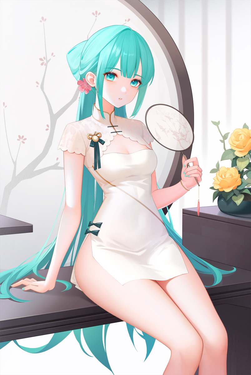 This is a pixiv picture whose title is 韶華 初音ミク.