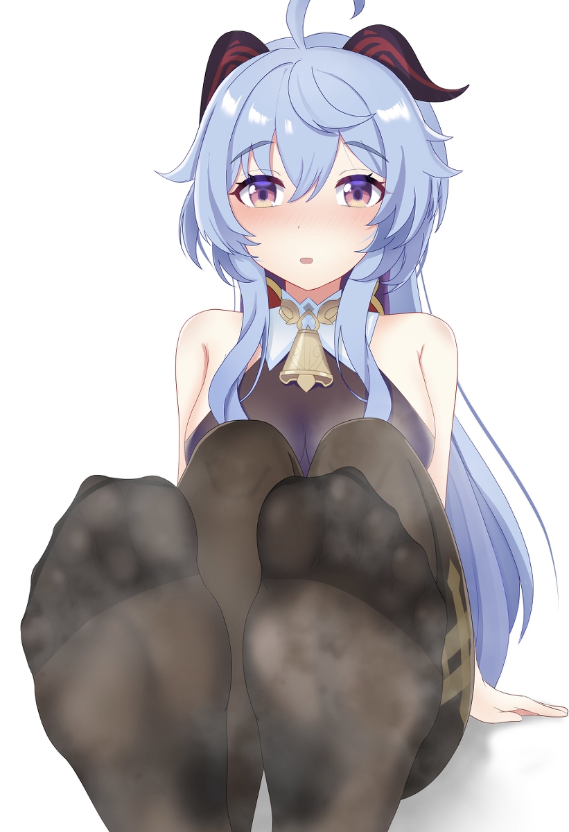 This is a pixiv picture whose title is 甘雨のタイツだ.