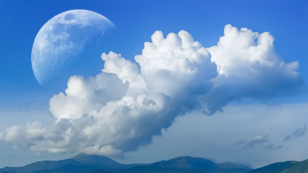 This is a pixiv picture whose title is 半月と雲の流れ.