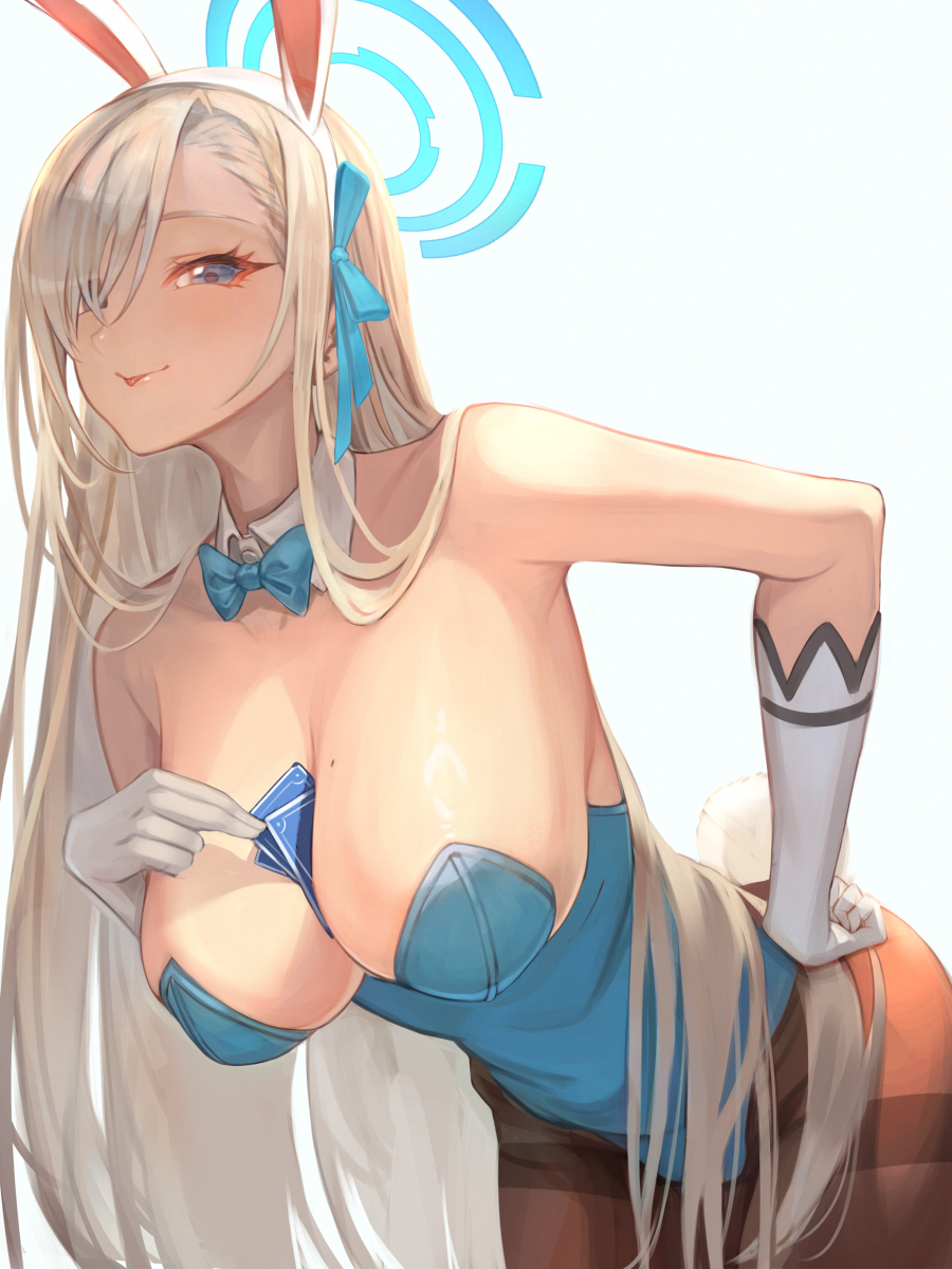 This is a pixiv picture whose title is バニーアスナ🐰.