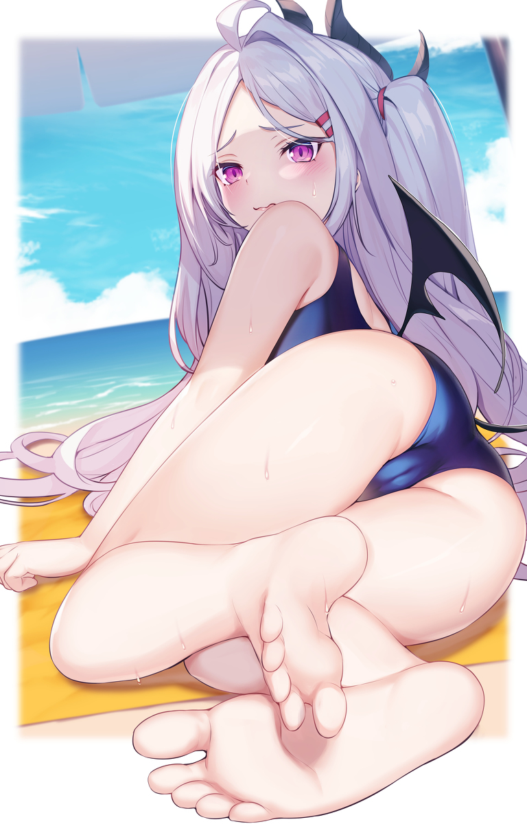 This is a pixiv picture whose title is スク水ヒナちゃん.