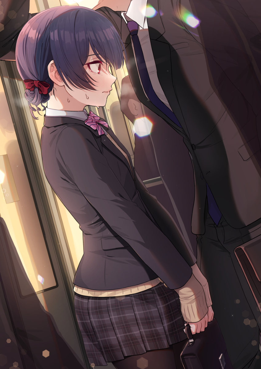This is a pixiv picture whose title is 満員電車.