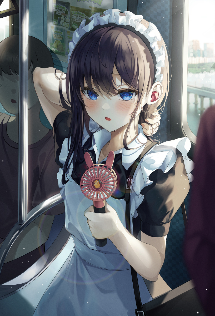 This is a pixiv picture whose title is 地下鉄が暑いメイドさん.