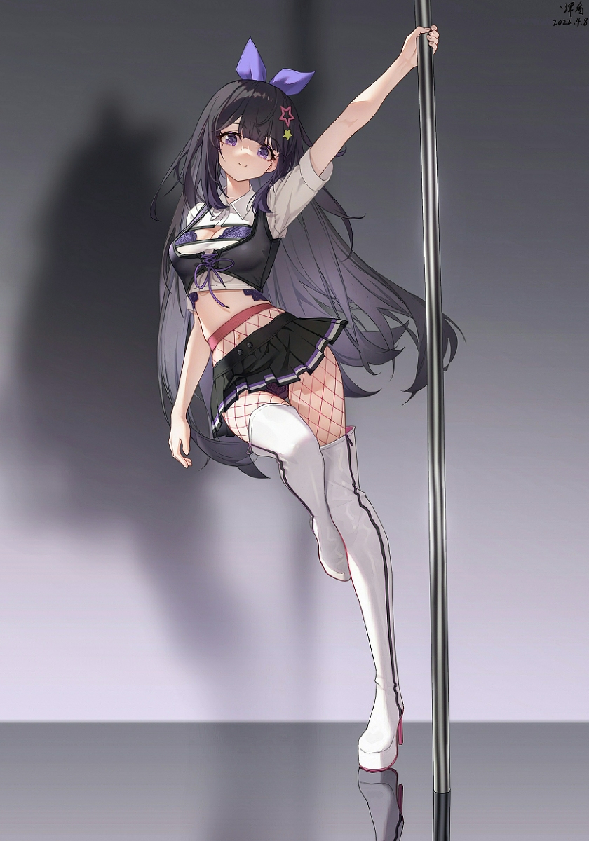 This is a pixiv picture whose title is 钢管舞贝拉.