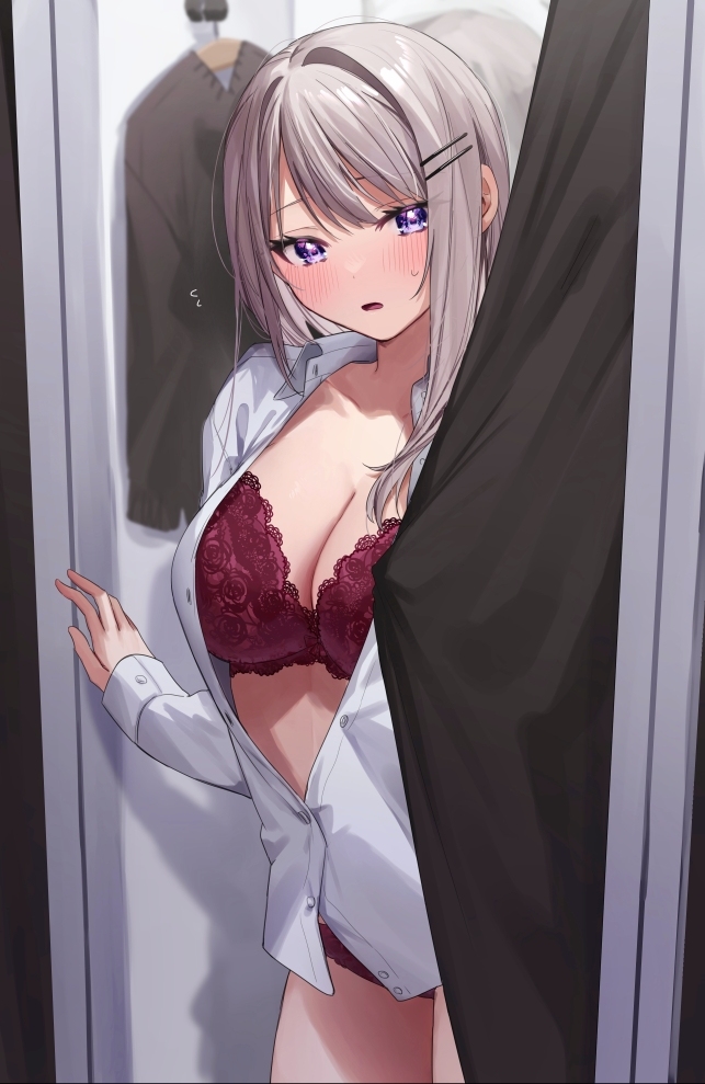 This is a pixiv picture whose title is 「や、やっぱり赤は派手じゃないかな…」.