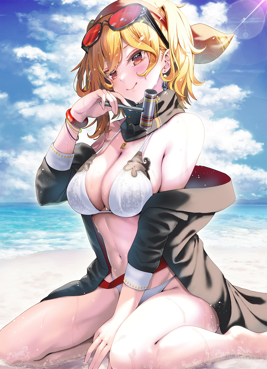 This is a pixiv picture whose title is 水着カエラ・コヴァルスキアさん.
