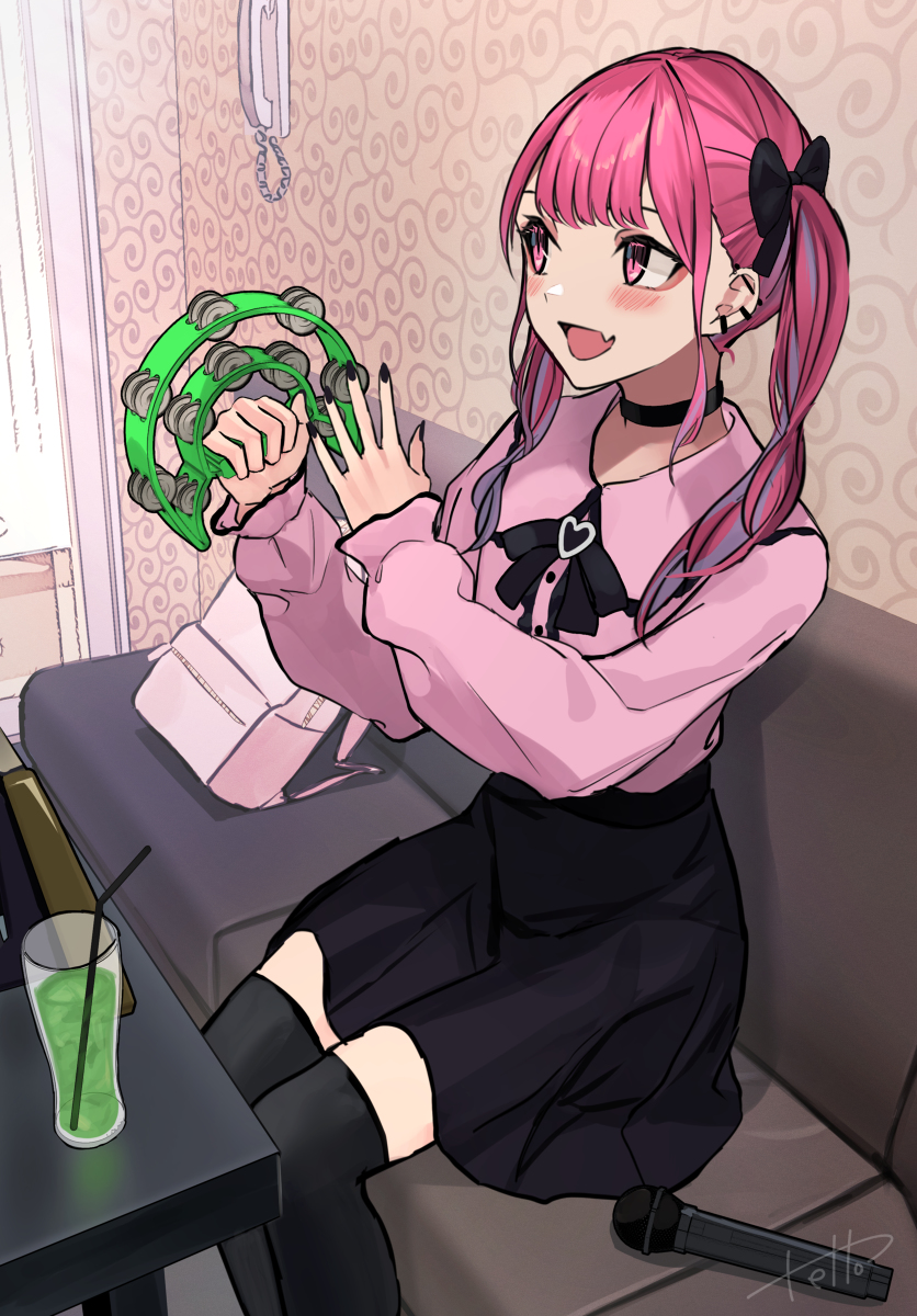 This is a pixiv picture whose title is 他の人の番でもリズムを取って盛り上げてくれる、見た目地雷系幼馴染.