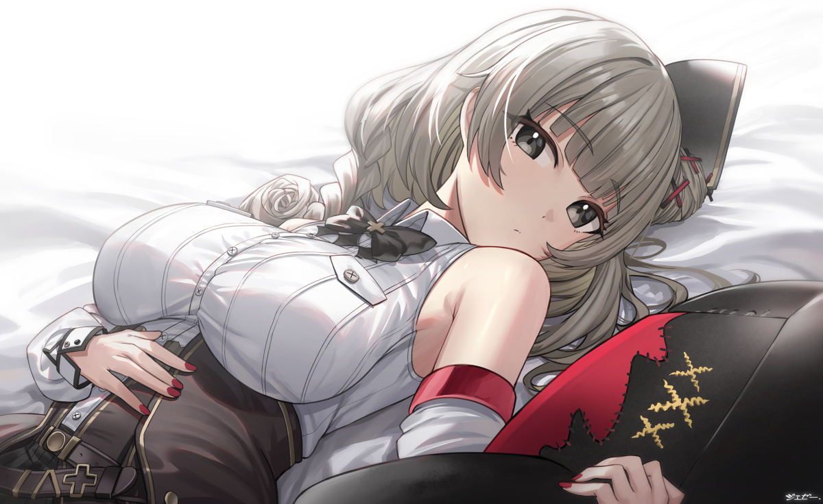 This is a pixiv picture whose title is ✠Lützow✠.