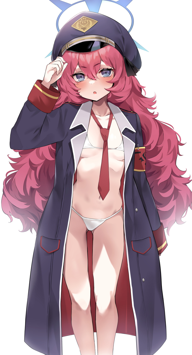 This is a pixiv picture whose title is イロハ～～😭😭.