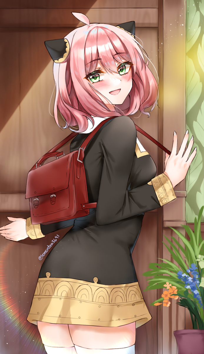 This is a pixiv picture whose title is JKアーニャ.