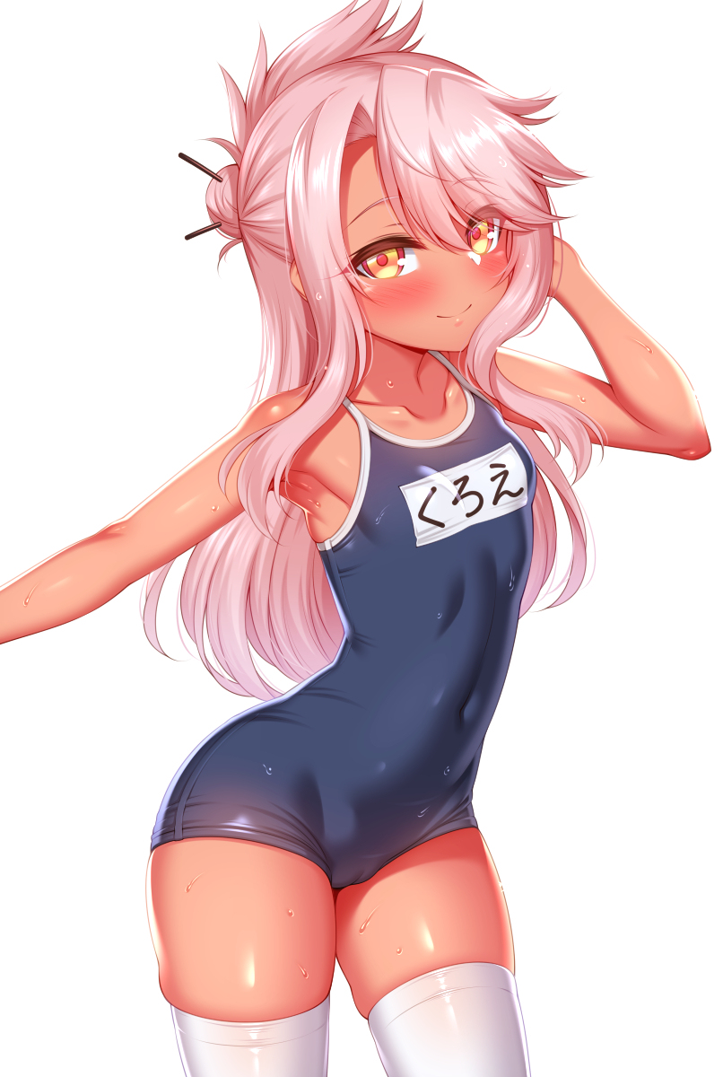 This is a pixiv picture whose title is 白ニーソスク水クロエちゃん.
