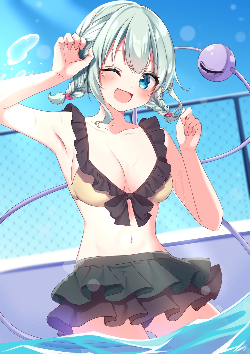 This is a pixiv picture whose title is プールで遊ぶこいしちゃん.