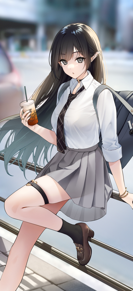 This is a pixiv picture whose title is 待ってる黒髪エルフちゃん.