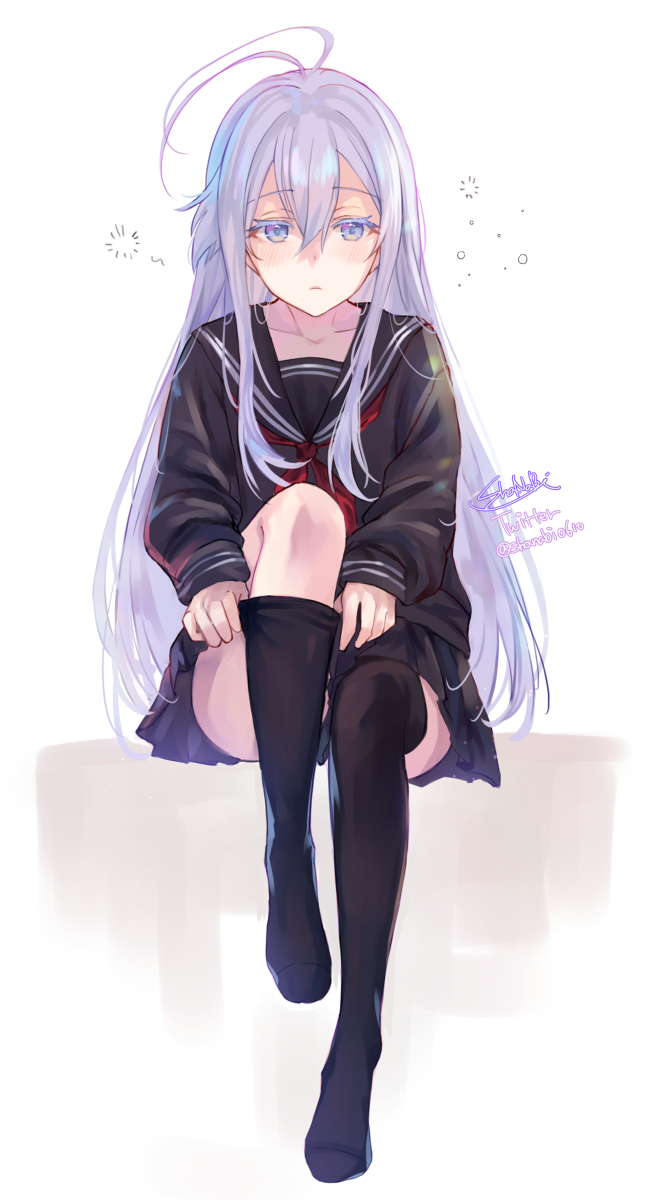 This is a pixiv picture whose title is 冬セーラー服らくがき.