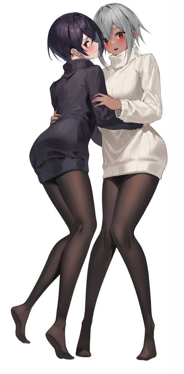 This is a pixiv picture whose title is 黒髪&褐色娘！.
