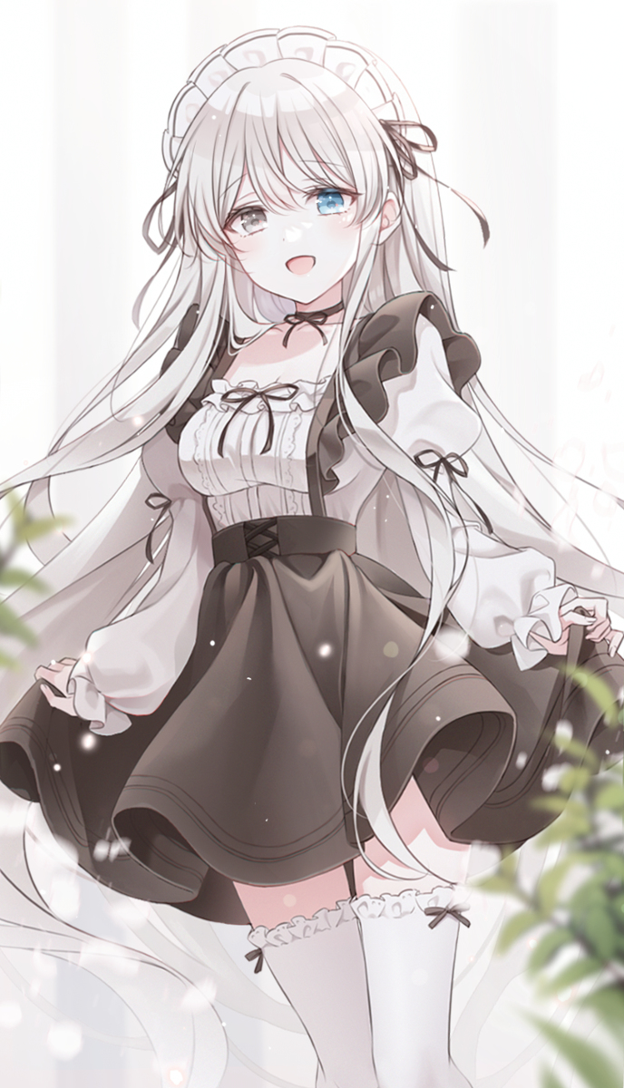 This is a pixiv picture whose title is メード.