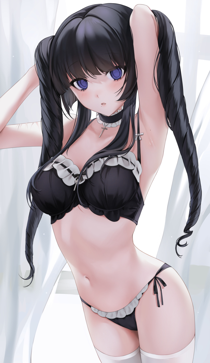 This is a pixiv picture whose title is お着替え.