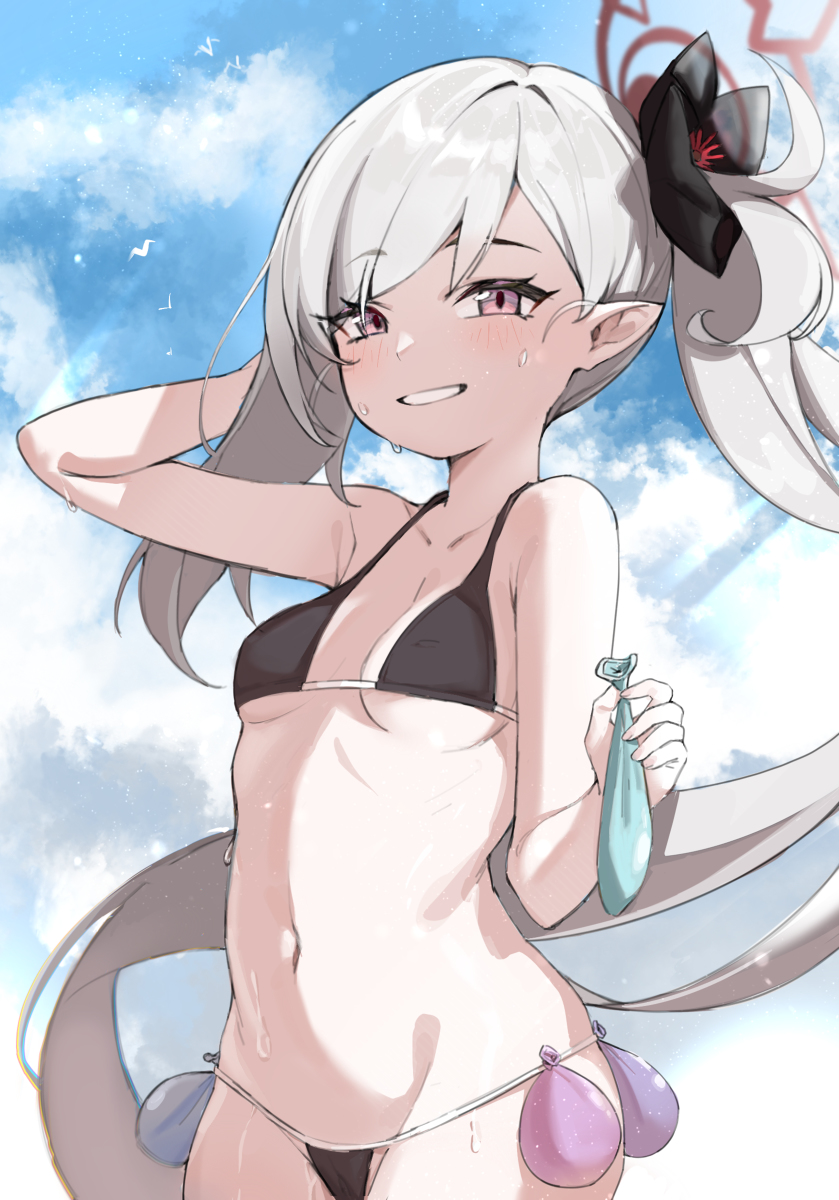 This is a pixiv picture whose title is 夏日睦月.