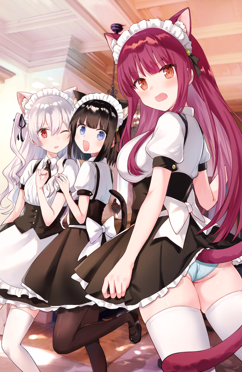 This is a pixiv picture whose title is 猫耳メイド.
