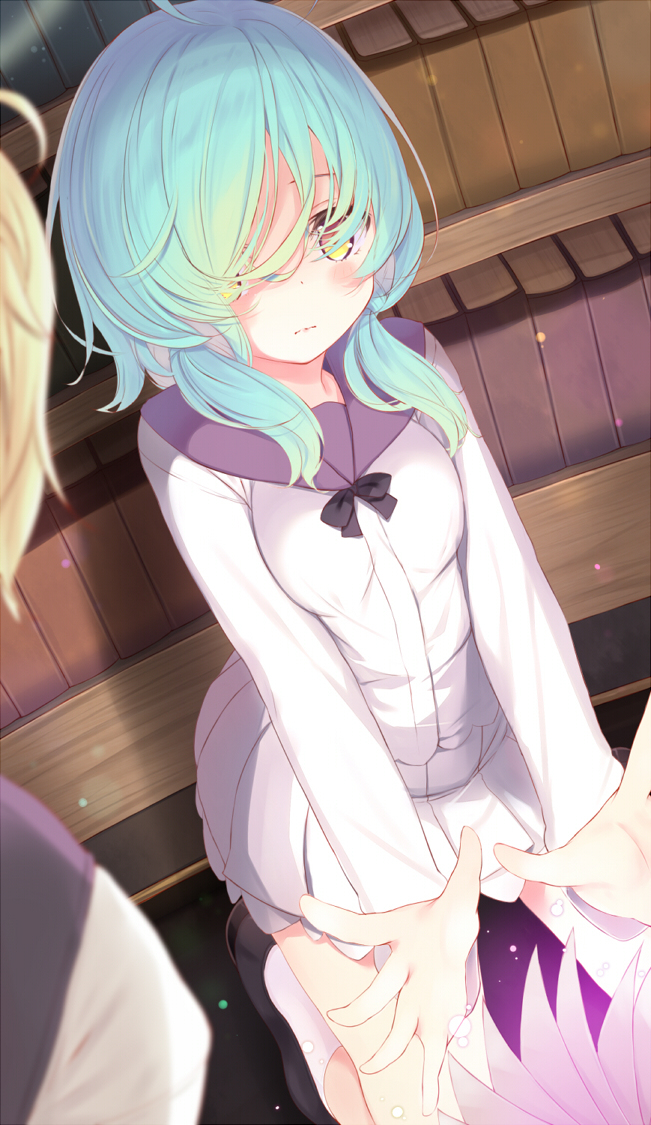 This is a pixiv picture whose title is 白制服娘と魔法図書館.