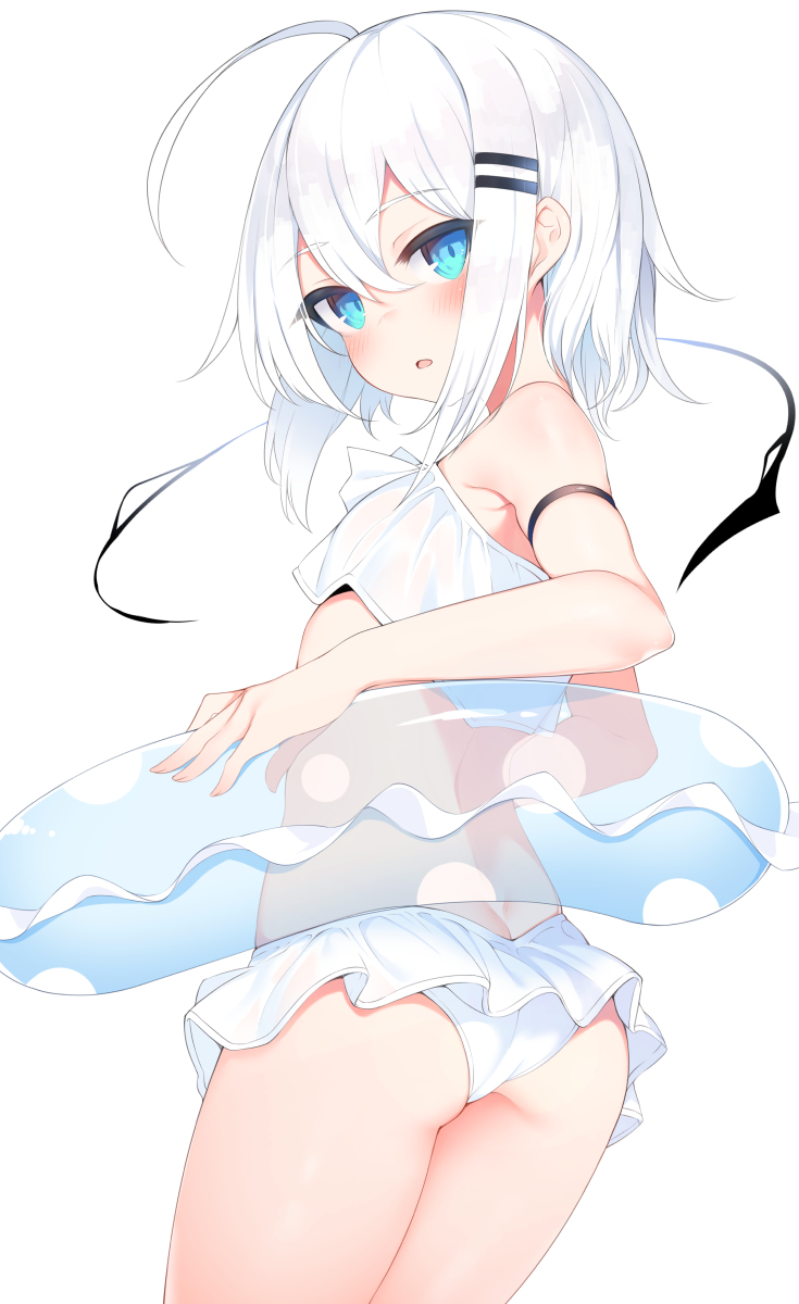 This is a pixiv picture whose title is 浮き輪いちる.