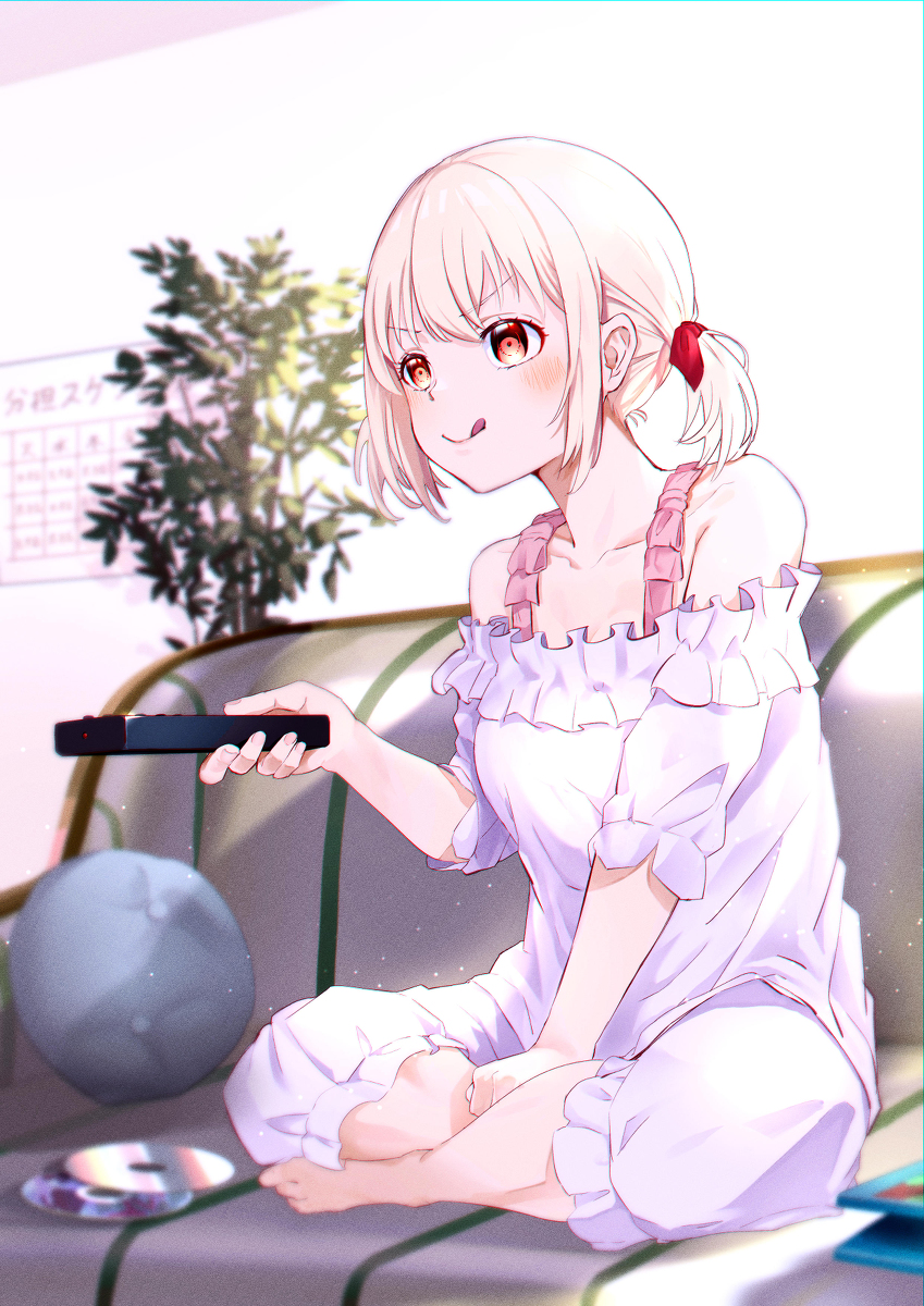 This is a pixiv picture whose title is 千束.